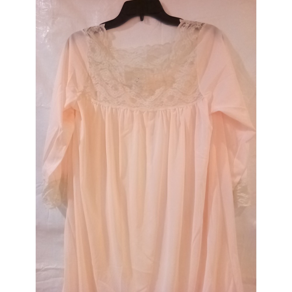 Vintage Alberta Long Night Gown Peach Color Medium American Made A12